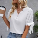 BLUSA RIBETE EN ABANICO AMARRE EN MANGA