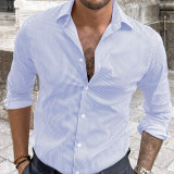 Camisa con estampado de rayas con parche de bolsillo