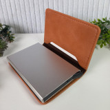 Tarjetero de cuero PU y aluminio con bloqueo RFID