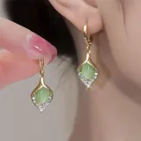 Aretes en forma de pétalo de aleación de zinc