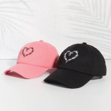 Gorra con bordado de corazón